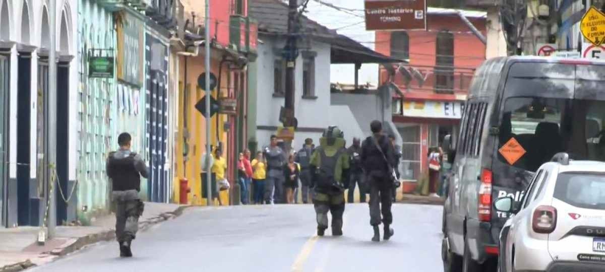 Bandidos explodem três agências bancárias no Espírito Santo