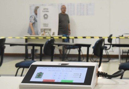 Adoção das urnas eletrônicas marcou o rompimento com um passado marcado por eleições fraudadas  -  (crédito: Ed Alves/CB/D.A press) -Adoção das urnas eletrônicas marcou o rompimento com um passado marcado por eleições fraudadas  -  (crédito: Ed Alves/CB/D.A press)