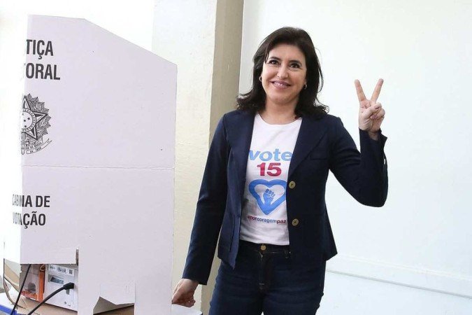 Simone Tebet vota em Campo Grande - (crédito: Divulgação/Assessoria de imprensa/Flicker) Simone Tebet vota em Campo Grande - (crédito: Divulgação/Assessoria de imprensa/Flicker)