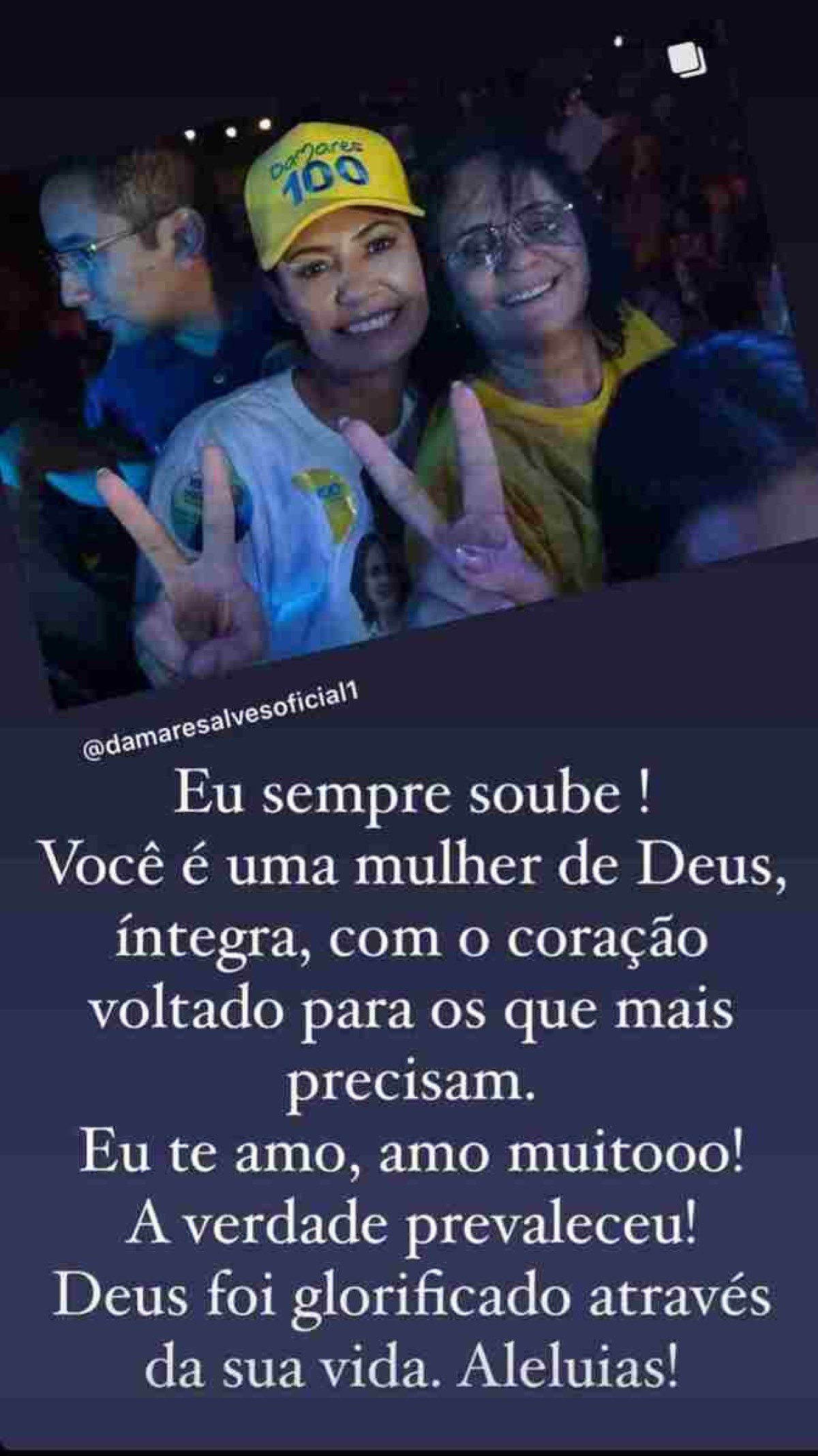 Michelle parabenizou Damares nas redes sociais