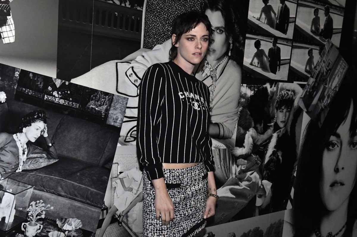 Atriz Kristen Stewart é musa de coleção da Chanel em homenagem ao cinema