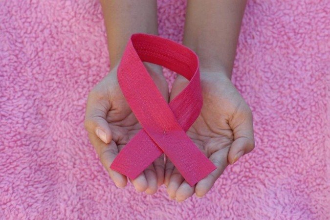 Câncer de mama outubro rosa - (crédito: Angiola Harry/Unsplah) Câncer de mama outubro rosa - (crédito: Angiola Harry/Unsplah)