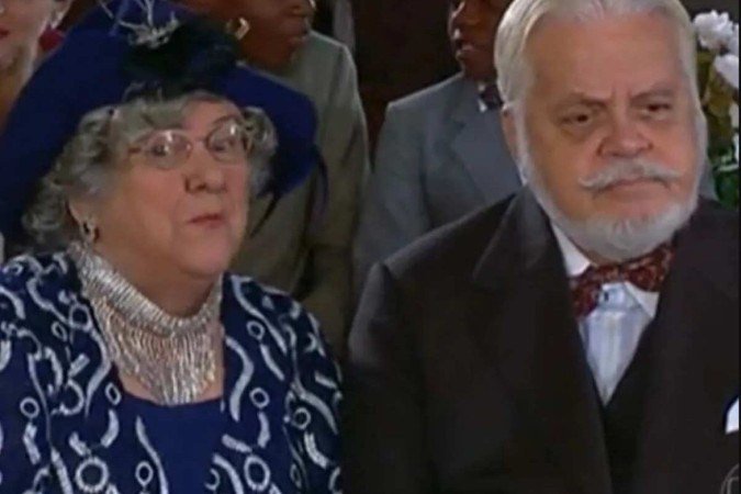 Matilde (Hilda Rebello) e Conde Klaus von Burgo (Claudio Correa e Castro) em Chocolate com Pimenta
