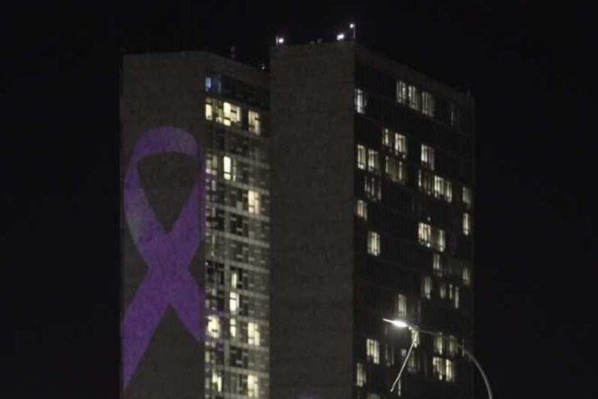  05/10/2022 Crédito: Minervino Junior/CB. Outubro Rosa.  Congresso Nacional