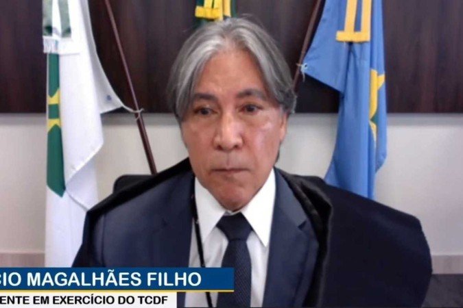 Conselheiro respondeu acusações do governador Ibaneis Rocha na manhã desta quarta-feira (5/10) - (crédito: CLDF/Reprodução) Conselheiro respondeu acusações do governador Ibaneis Rocha na manhã desta quarta-feira (5/10) - (crédito: CLDF/Reprodução)