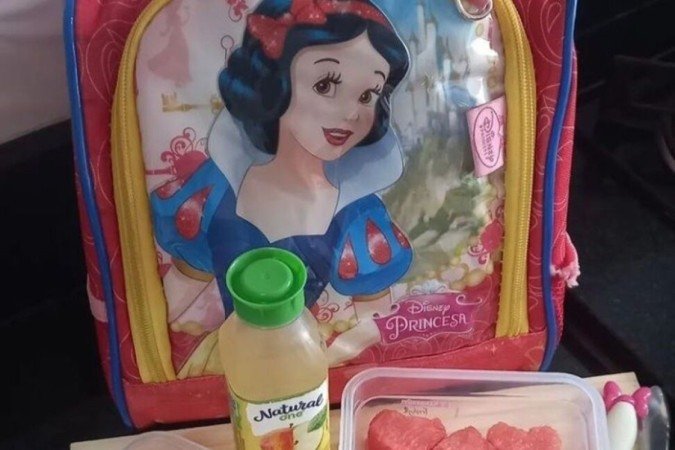 Modelo de lanche preparado por Sue-Helen para a pequena Isa