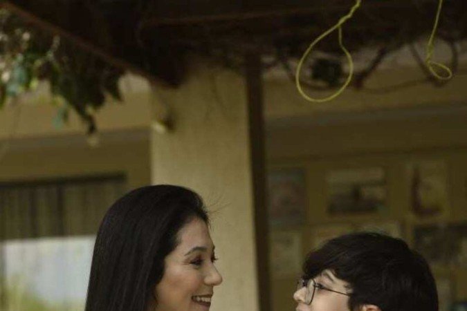  05/10/2022. Crédito: Minervino Júnior/CB/D.A Press. Brasil.  Brasilia - DF. Revista. Gravidez na adolescência. Mãe Luiza Takatsu e seus filhos Nina Takatsu e Henrique Takatsu.