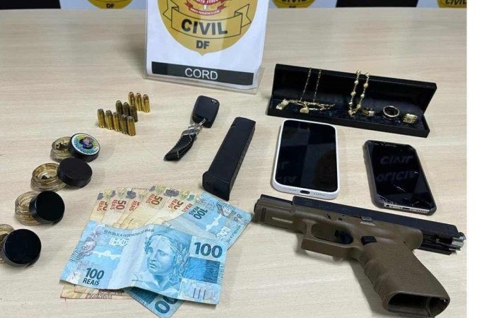 Criminosos foram presos em flagrante pela PCDF - (crédito: PCDF/Divulgação) Criminosos foram presos em flagrante pela PCDF - (crédito: PCDF/Divulgação)