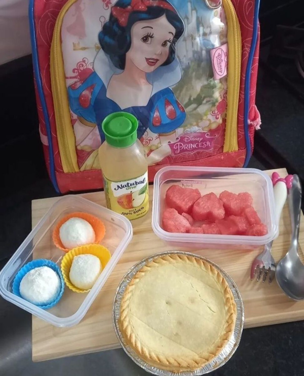 Modelo de lanche preparado por Sue-Helen para a pequena Isa