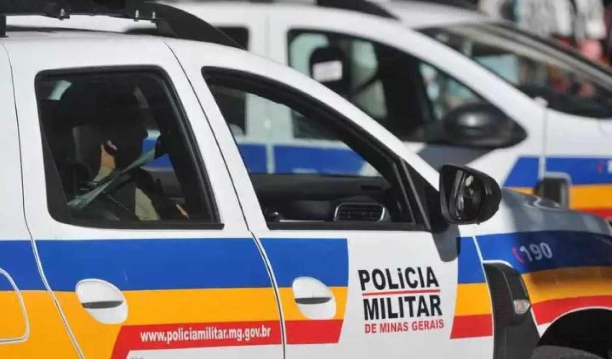 Mãe é suspeita de abandonar filha de 5 anos no meio da rua e sumir, em MG