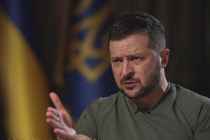 'Eles não estão prontos para fazer isso, para usá-las (as armas nucleares). Mas eles começam a se comunicar', afirma Zelensky. (BBC) - 'Eles não estão prontos para fazer isso, para usá-las (as armas nucleares). Mas eles começam a se comunicar', afirma Zelensky. (BBC) -