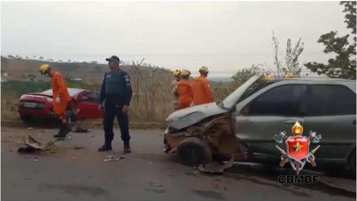 Acidente envolvendo condutor de 17 anos deixa cinco feridos na DF-250