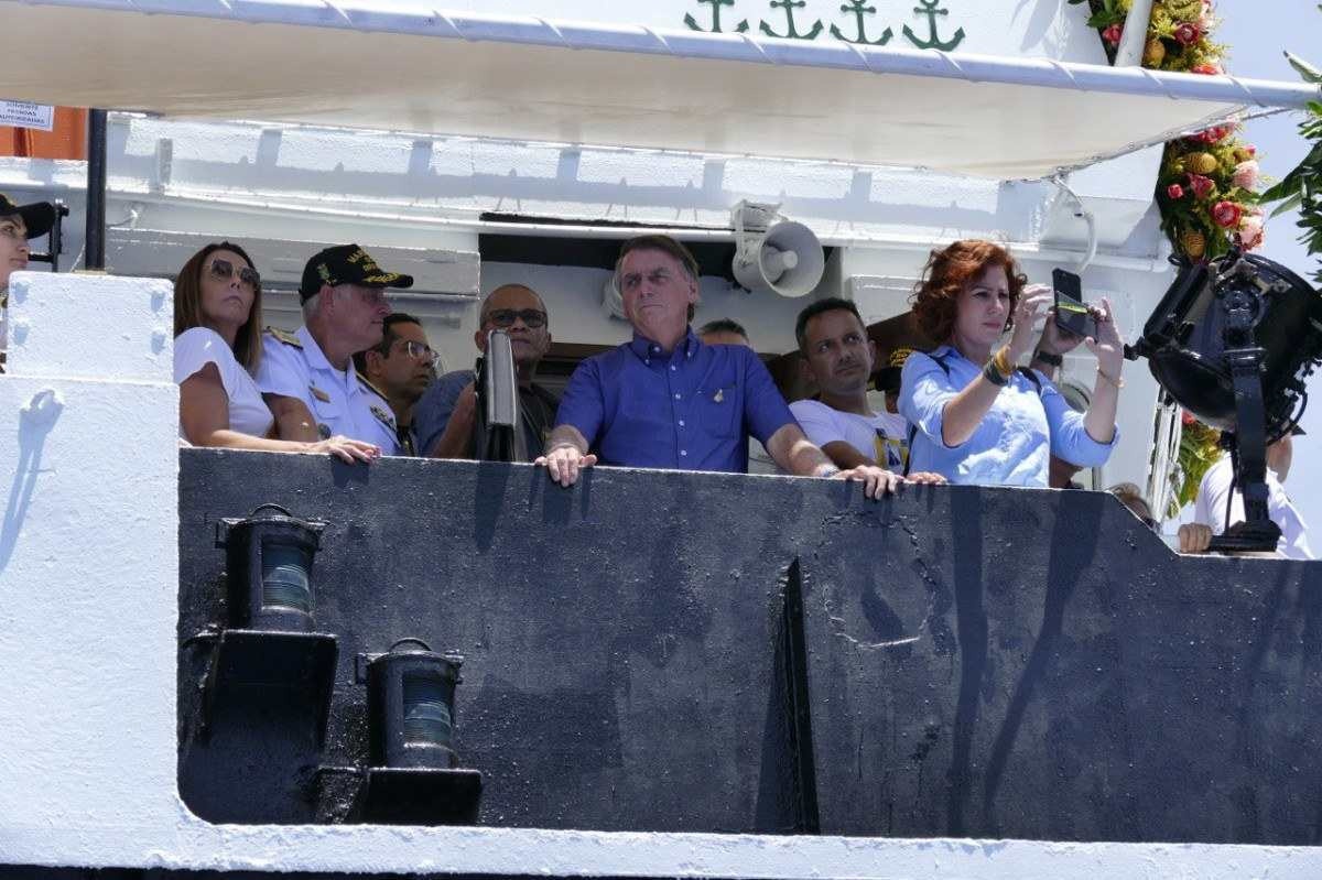 Bolsonaro faz participação discreta no Círio de Nazaré, em Belém