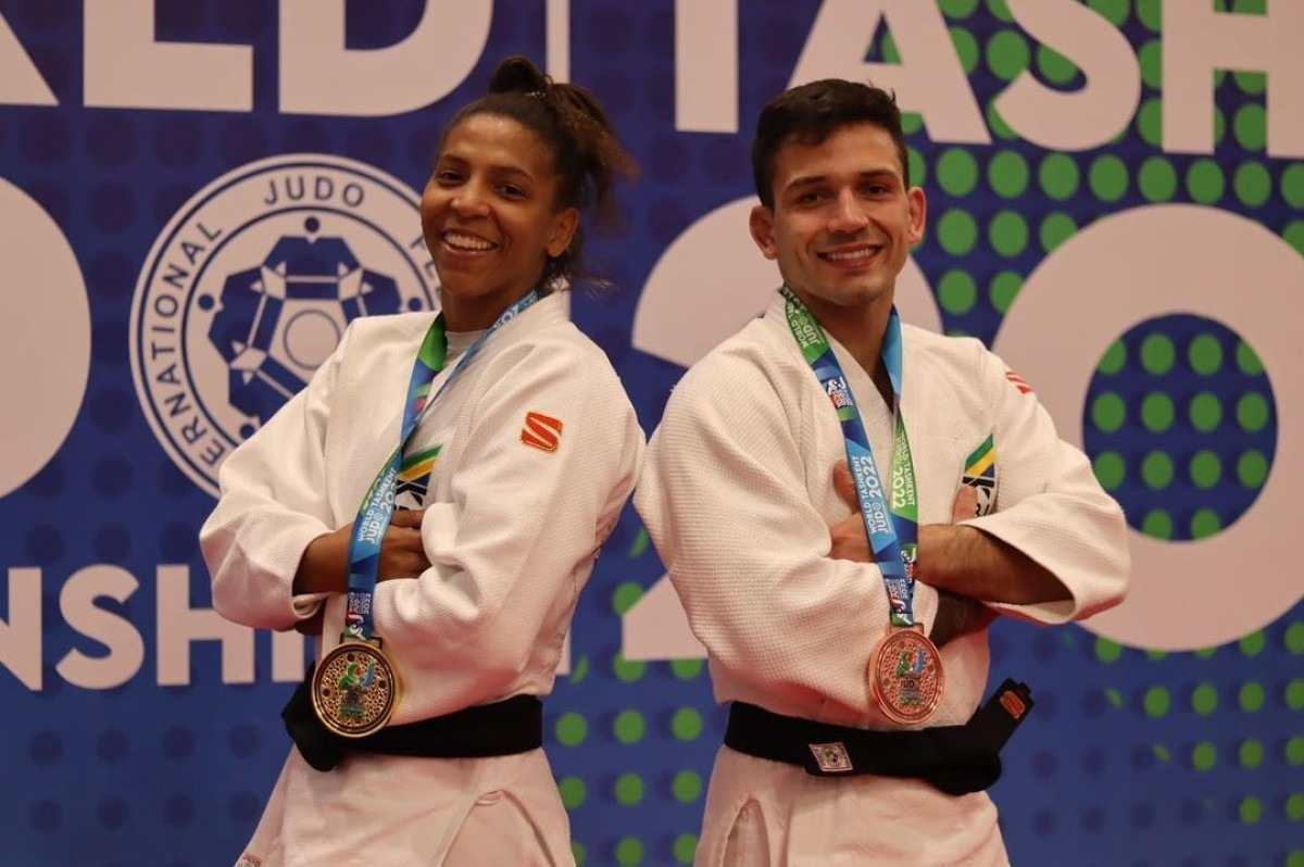 Rafaela Silva vence japonesa e é bicampeã mundial de judô