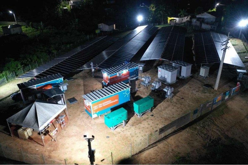 Comunidade isolada no Acre recebe energia solar ao custo de R$ 20 milhões Comunidade isolada no Acre recebe energia solar ao custo de R$ 20 milhões