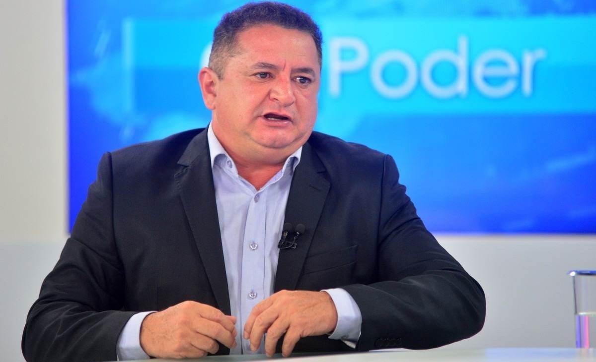  10/10/2022. Crédito: Ed Alves/CB/D.A Press. Cidades. CB Poder recebe o Deputado Federal Eleito Reginaldo Veras. Na banca Ana Maria Campos.