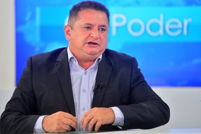  10/10/2022. Crédito: Ed Alves/CB/D.A Press. Cidades. CB Poder recebe o Deputado Federal Eleito Reginaldo Veras. Na banca Ana Maria Campos.