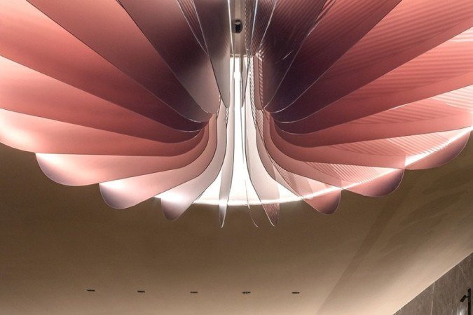 Lustre Íris, na Farm House Da SR Só Reparos, por Choque Arquitetura e Design