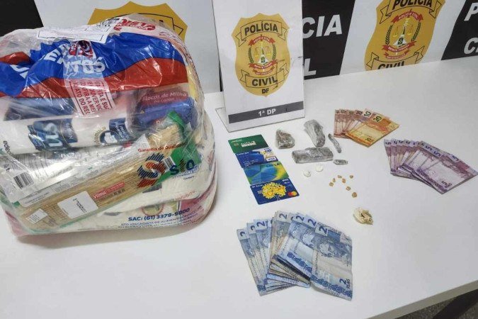 Criminosos aceitavam cesta básica como pagamento de drogas - (crédito: PCDF/Divulgação) Criminosos aceitavam cesta básica como pagamento de drogas - (crédito: PCDF/Divulgação)