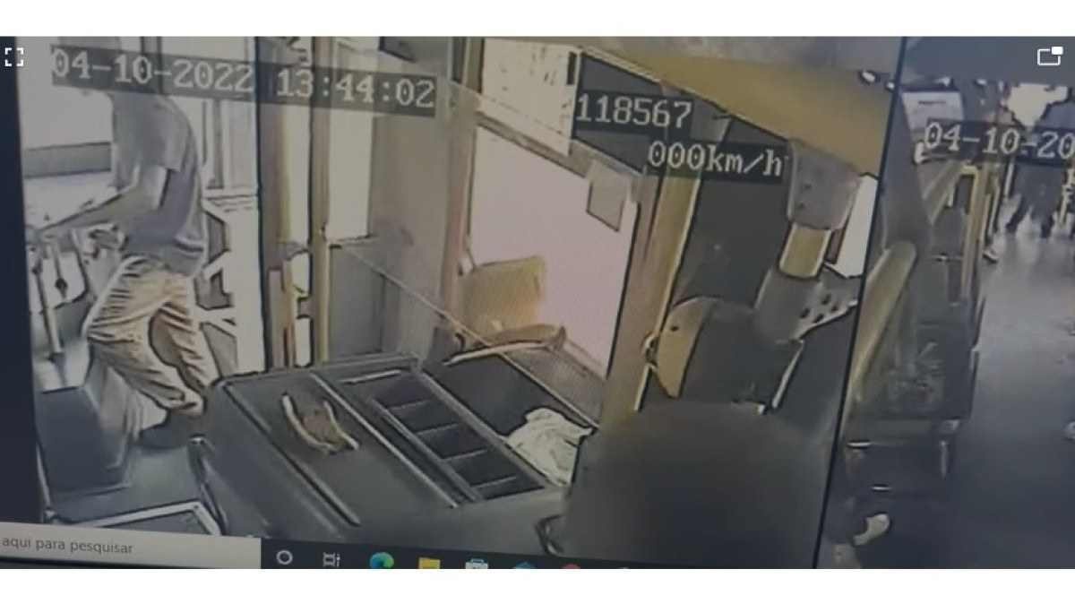 Ladrão que assaltava passageiros de ônibus na Estrutural é preso