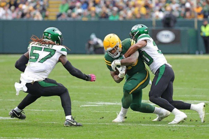 Sempre bem cotados antes da temporada, os Green Bay Packers sofrem nova derrota contra os New York Jets, uma das surpresas positivas da liga - (crédito: Getty Images via AFP) Sempre bem cotados antes da temporada, os Green Bay Packers sofrem nova derrota contra os New York Jets, uma das surpresas positivas da liga - (crédito: Getty Images via AFP)