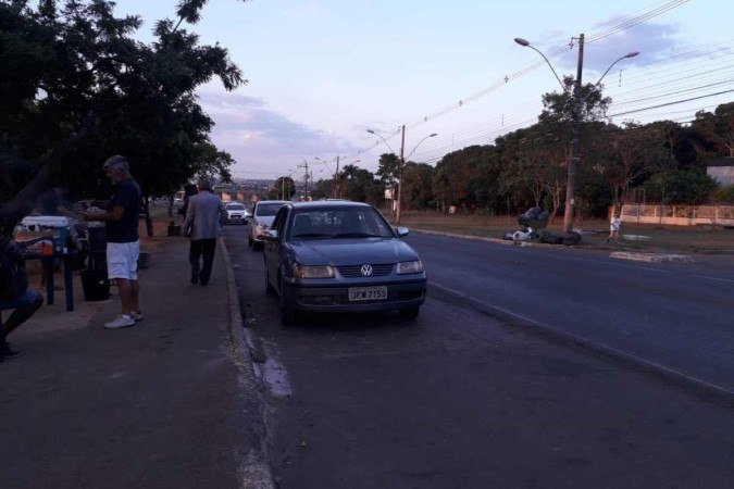 Na região do Park Way, trabalhadores precisam recorrer ao transporte pirata