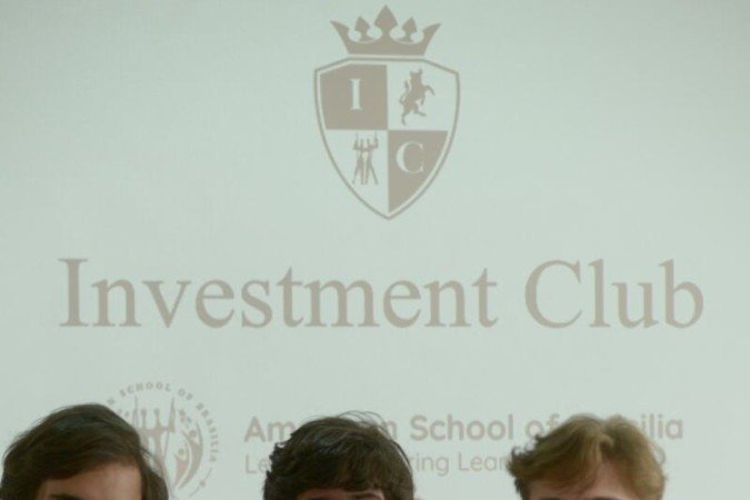  Clube de Investimentos dos alunos da Escola Americana: debate sobre a importância de poupar