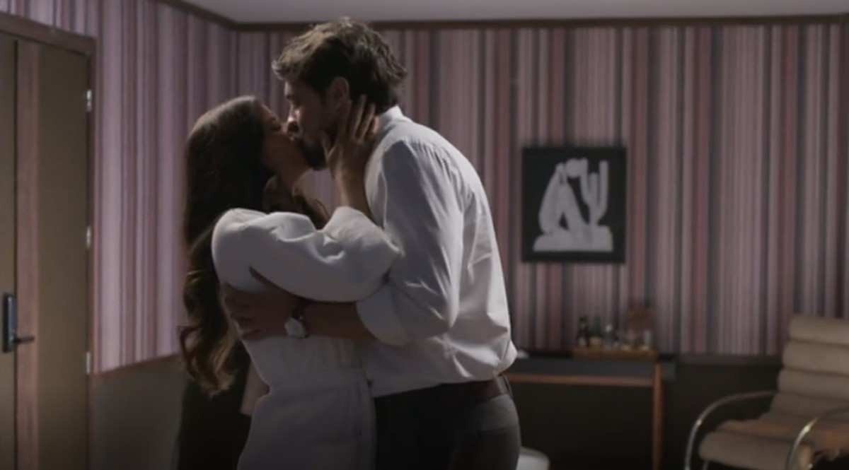 A obra de Rafael aparece em um dos principais ambientes da novela Mar do Sertão.