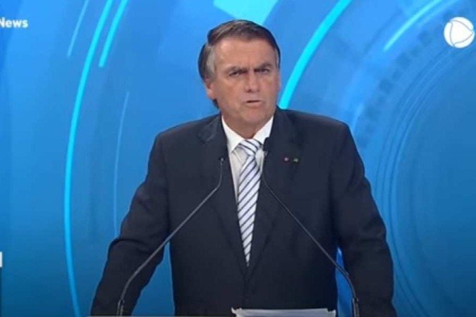 Bolsonaro durante sabatina na Record TV neste domingo (23/10) - (crédito: Reprodução/RecordTV) Bolsonaro durante sabatina na Record TV neste domingo (23/10) - (crédito: Reprodução/RecordTV)