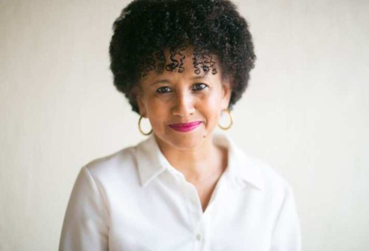 Professora aposentada Gina Vieira Ponte 