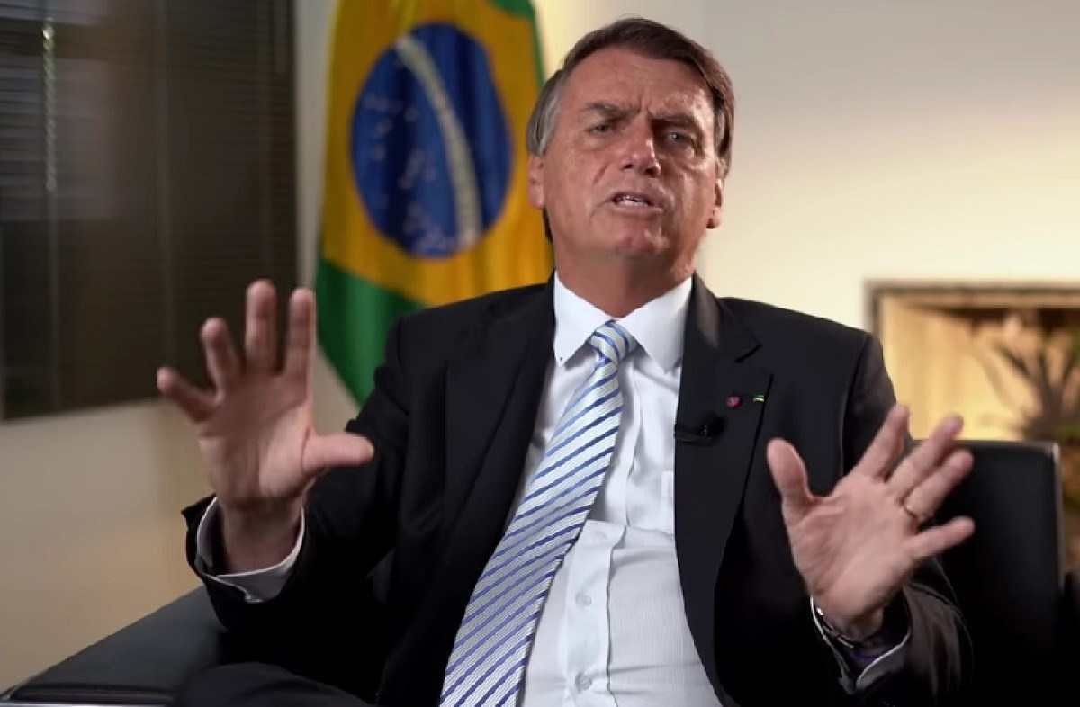 Bolsonaro diz ser 