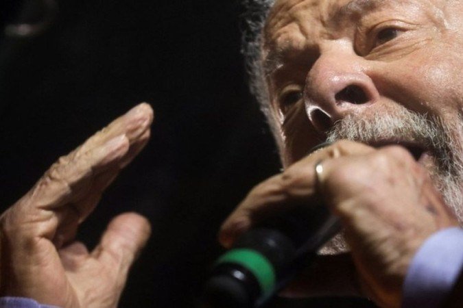 Lula recuperou seus status de inocente, mas parte da sociedade ainda desconfia de sua responsabilidade em escândalos de corrupção do PT.
crédito: REUTERS
- Lula recuperou seus status de inocente, mas parte da sociedade ainda desconfia de sua responsabilidade em escândalos de corrupção do PT.
crédito: REUTERS
-