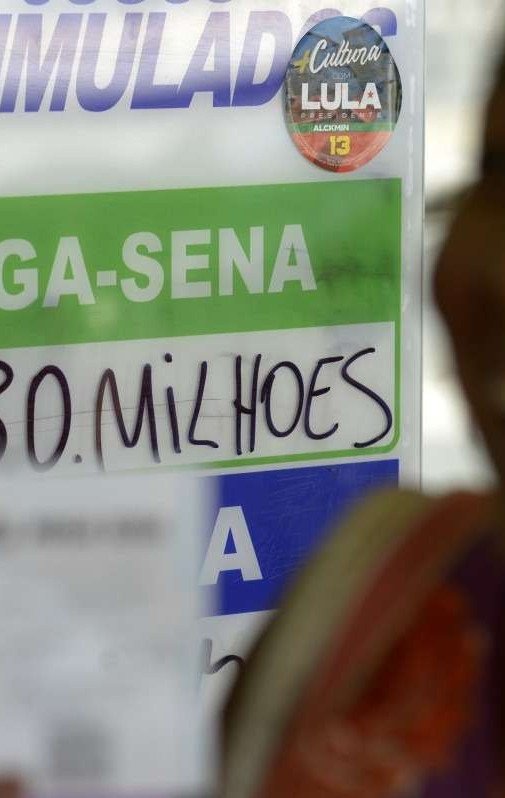 27/10/2022. Crédito: Carlos Vieira/CB/D.A Press. Brasil. Brasilia - DF.
Cidades - Mega Sena acumulada.
Jane Oliveira
