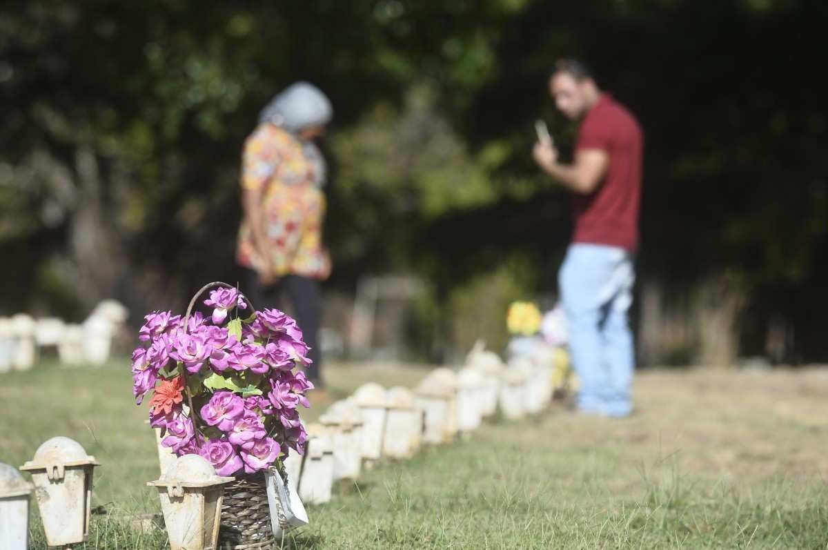 Cemitérios do DF terão horários especiais no Dia de Finados