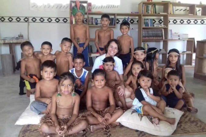 Na UKa Yawumbw&eacute; Bayac&uacute;, comunidade Nova Esperan&ccedil;a, em Manaus. Ela ajudou na cria&ccedil;&atilde;o de uma casa do conhecimento