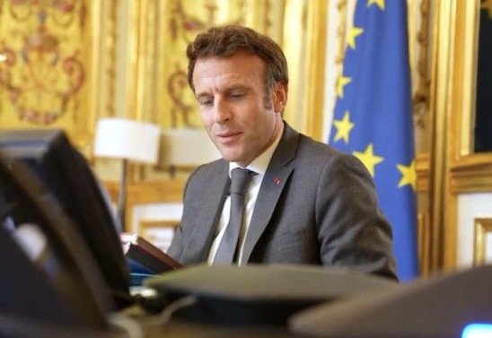 Reprodução/Twitter @EmmanuelMacron