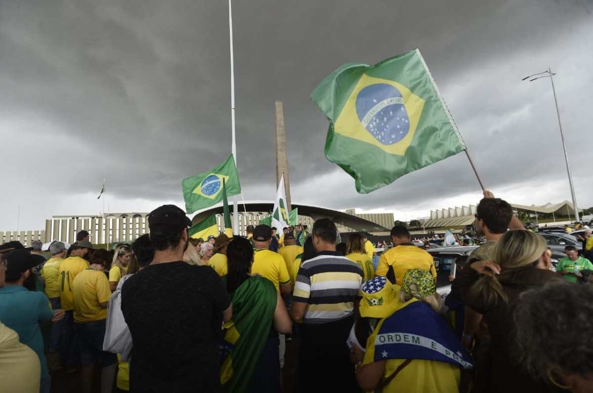 Apoiadores do Exército Brasileiro
