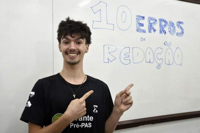  03/11/2022. Crédito: Minervino Júnior/CB/D.A Press. Preparatório ENEM 2022 10 erros da Redação. Colégio sigma aluno Arthur Inácio Domingues.