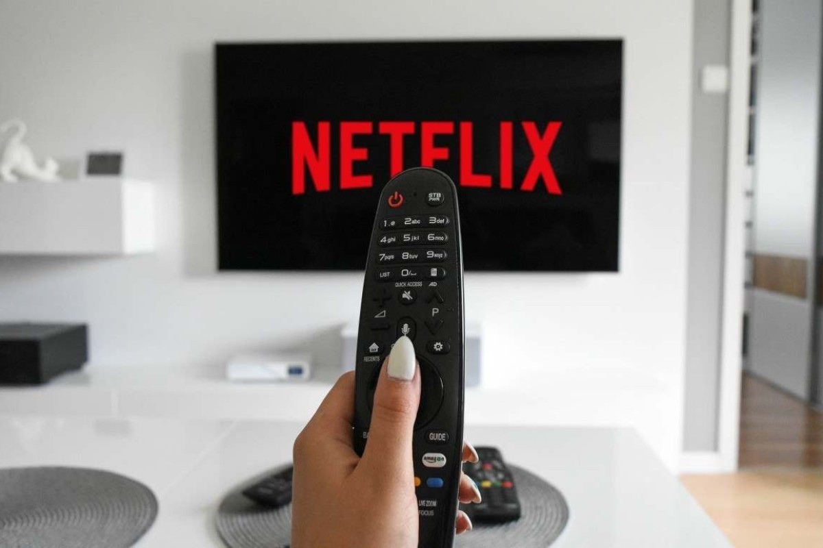 Netflix confirma plano mais barato com anúncios no Brasil