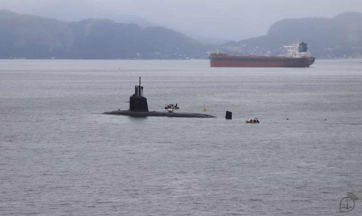 Marinha realiza teste de imersão estática do submarino 'Humaitá'