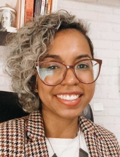 A psicóloga Emilie Mendes se especializou na carreira por "curiosidade" A psicóloga Emilie Mendes se especializou na carreira por "curiosidade"