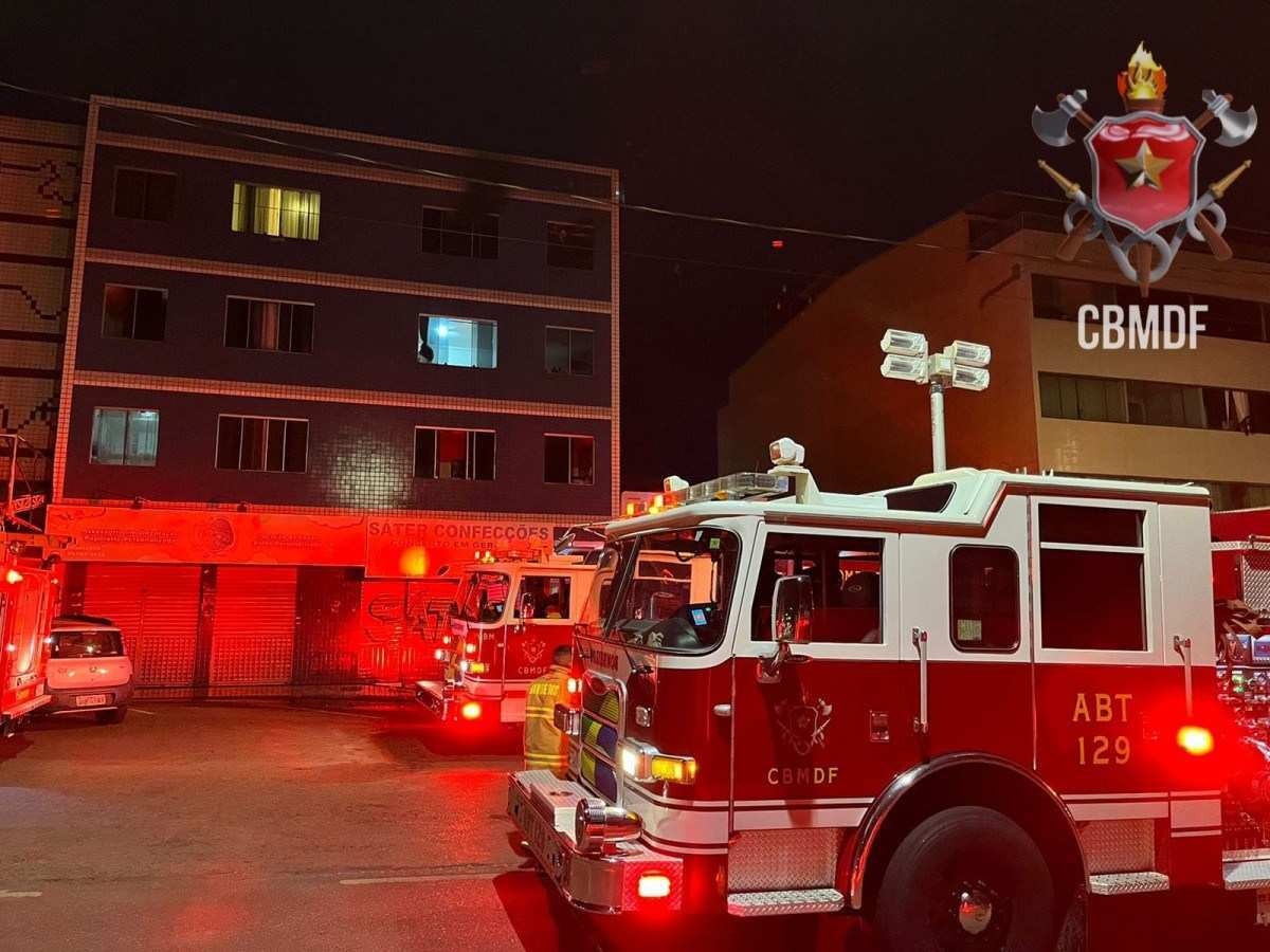 Prédio é evacuado após apartamento pegar fogo no Riacho Fundo II 