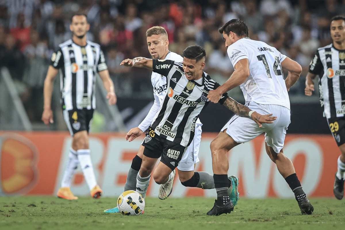 Penúltima rodada do Campeonato Brasileiro encurta disputa por copas