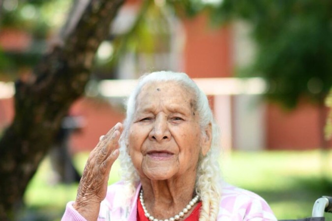 Centenárias: mulheres contam segredos para chegar aos 100 anos