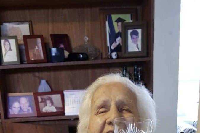 Dona Maria de Lourdes já está pronta para brindar a chegada dos 100 anos
