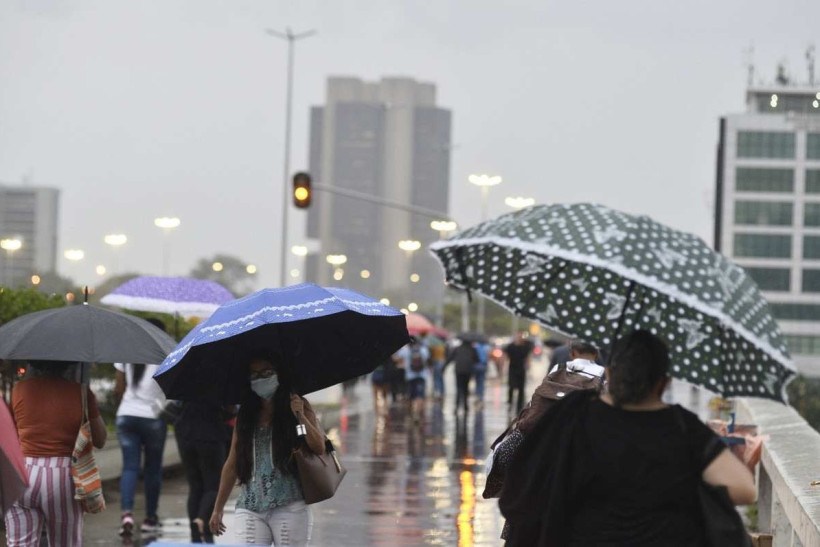 Copa do Mundo 2014 - Chuva de água à noite e de gols à tarde