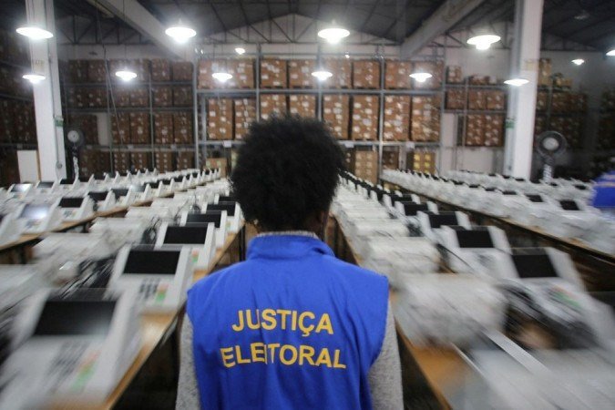 Influencer argentino levantou dúvidas sobre urnas eletrônicas que foram desmentidas pela justiça eleitoral brasileira.
crédito: REUTERS - Influencer argentino levantou dúvidas sobre urnas eletrônicas que foram desmentidas pela justiça eleitoral brasileira.
crédito: REUTERS -