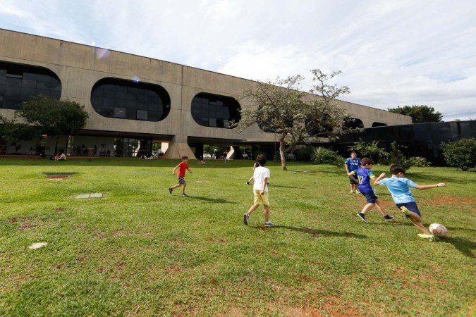 CCBB, no Setor de Clubes Esportivos Sul, tambpem é ponto de encontro de crianças - (crédito: Barbara Cabral/Esp. CB/D.A Press) CCBB, no Setor de Clubes Esportivos Sul, tambpem é ponto de encontro de crianças - (crédito: Barbara Cabral/Esp. CB/D.A Press)