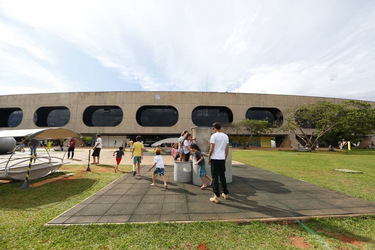 CCBB continua aberto ao público, mas comitê de transição afeta visitações