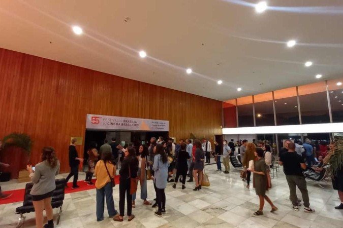 A edição de 2022 foca no retorno ao ambiente de exibições presenciais e na reconstrução de políticas do audiovisual brasileiro e acontece até 20 de novembro - (crédito: Crédito: Arthur de Souza/CB/D.A Press) A edição de 2022 foca no retorno ao ambiente de exibições presenciais e na reconstrução de políticas do audiovisual brasileiro e acontece até 20 de novembro - (crédito: Crédito: Arthur de Souza/CB/D.A Press)